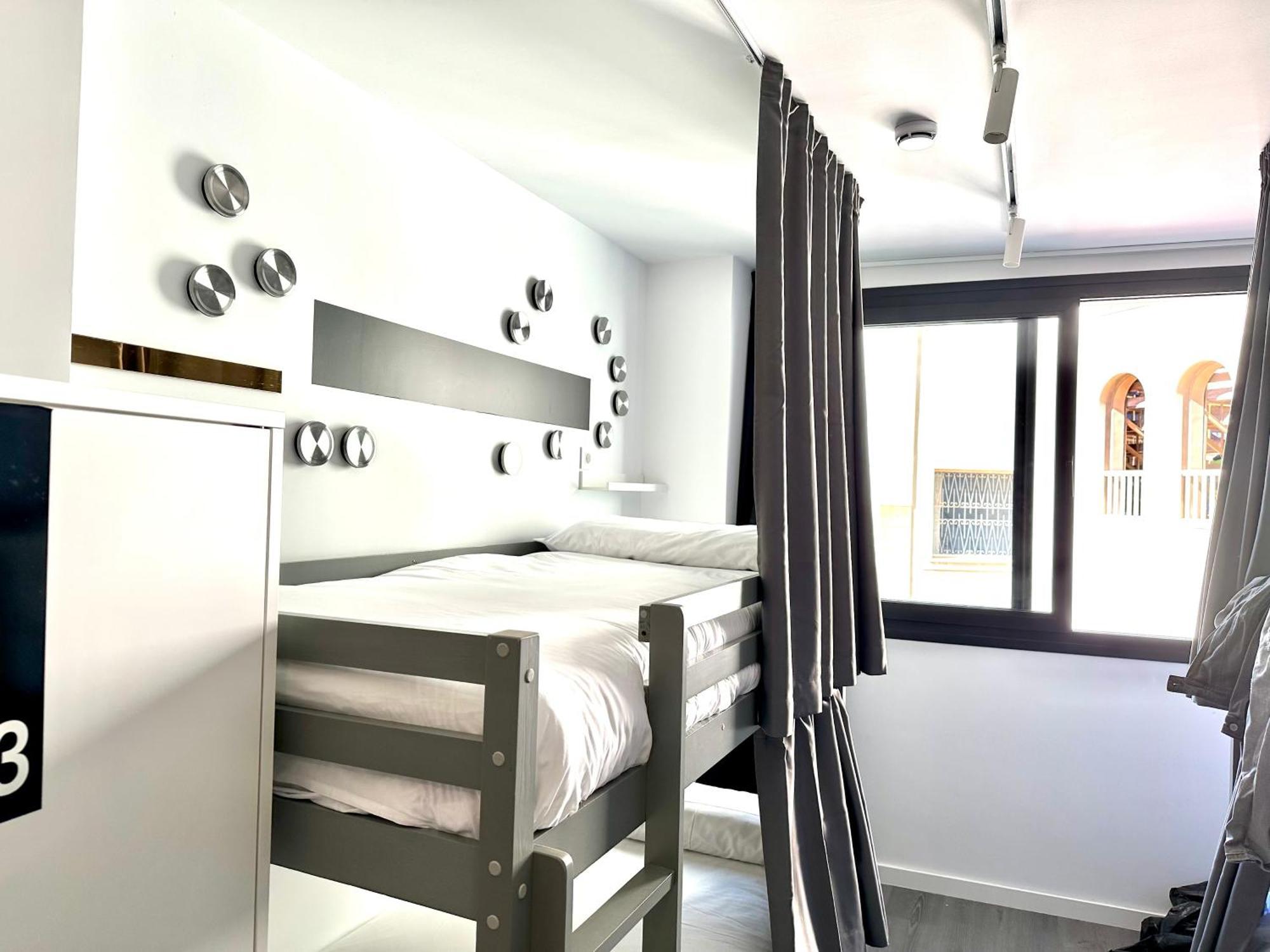 Hostel Аликанте Экстерьер фото