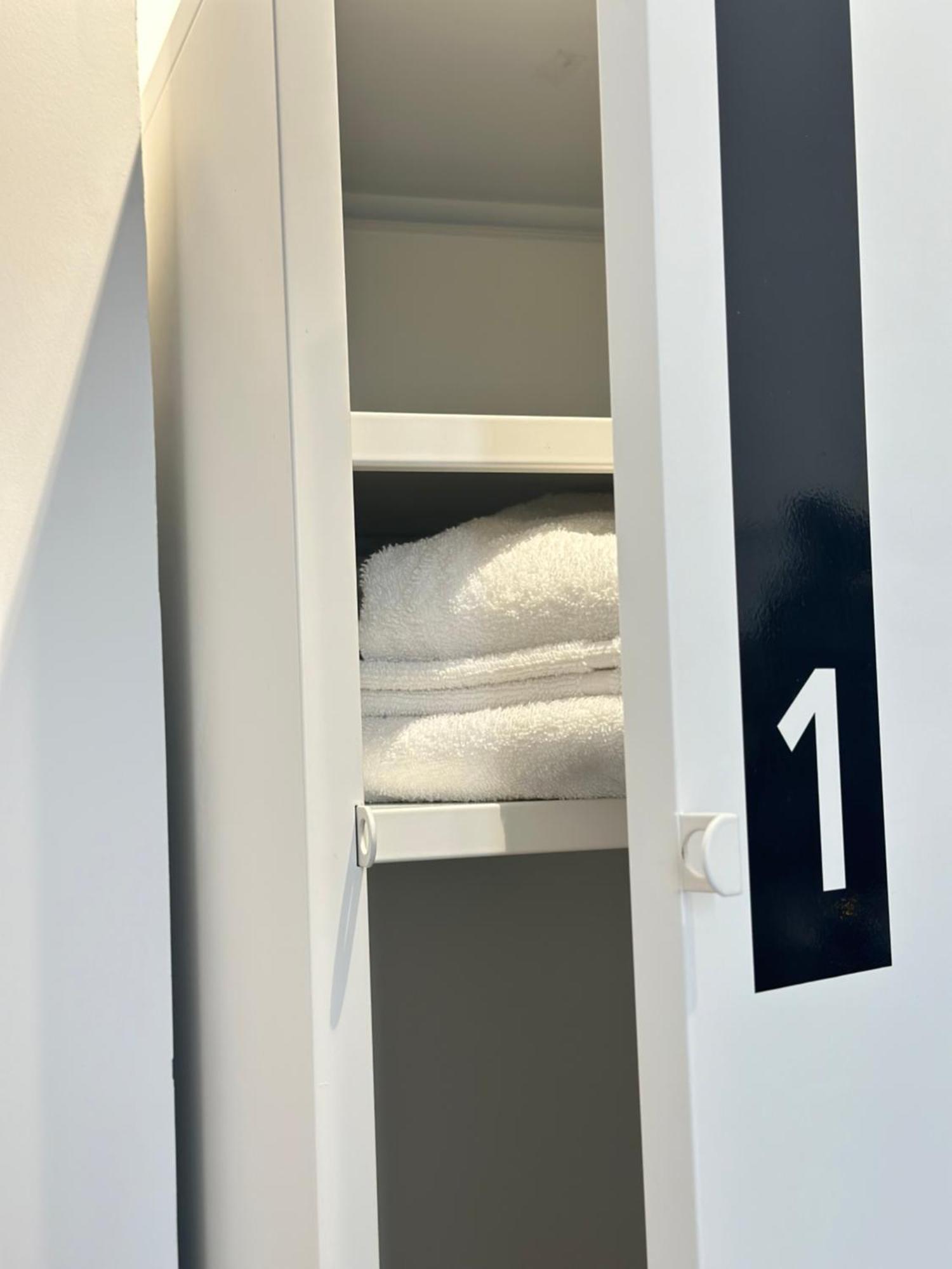 Hostel Аликанте Экстерьер фото